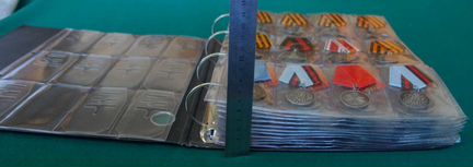 Листы в альбом, для коллекции медалей