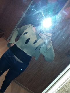 Стильная укороченная кофта с 