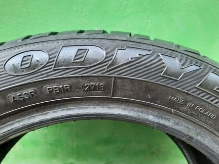 Зимняя шина 215/55R17 Goodyear Ultragrip 600