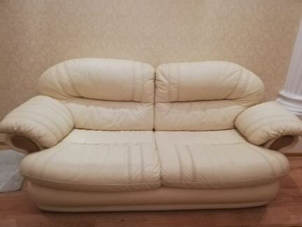 Кожаная мягкая мебель