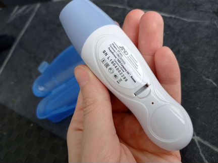 Термометр электронный инфракрасный AND