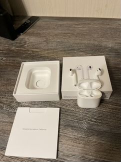 AirPods