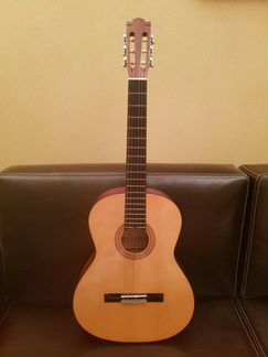 Гитара “hohner CH-05”