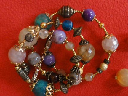 Браслет, колье и серьги с натуральными камнями