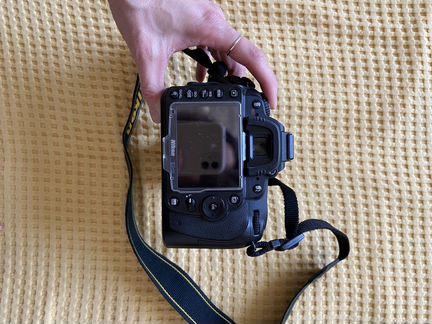 Фотоаппарат Nikon D90