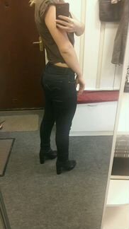 Джинсы Levis 26