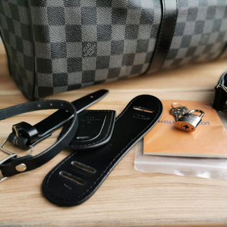 Сумка Louise Vuitton