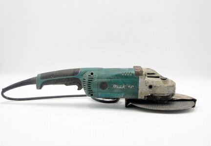 Ушм Makita GA9020