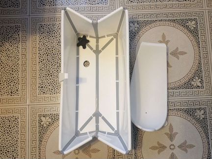 Ванночка для малышей Stokke
