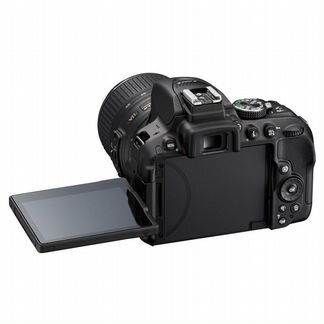 Зеркальный фотоаппарат