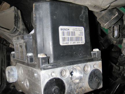 Блок ABS тормозной системы 0265950055 Audi VW