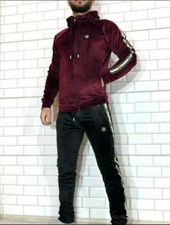 Велюровый спортивный костюм Versace