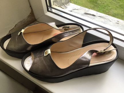 Сабо на платформе