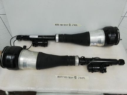 Задняя пневмостойка правая Мерседес W222