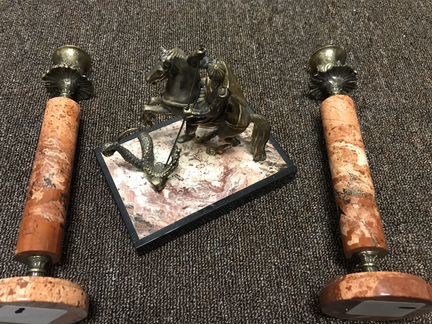 Статуэтка Георгий Победоносец на яшме и подсвечник