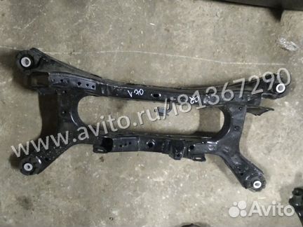 Задний подрамник Toyota Camry V70