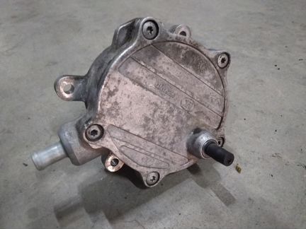 Насос вакуумный BMW 5 E60 4.8 N62