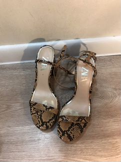 Босоножки zara