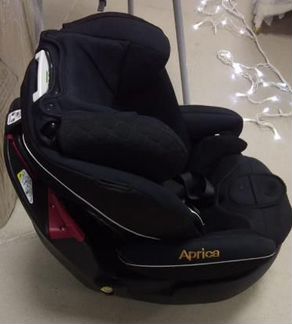 Продаю Автокресло Aprica Fladea с базой Izofix