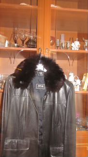 Куртка-полупальто новая натур кожа Италия