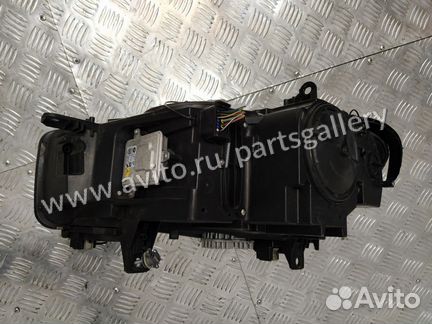 Фара биксеноновая правая BMW X5 F15