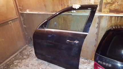 Дверь водительская Mercedes Benz ML GL GLS GLE