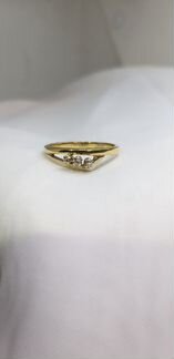 Золотое кольцо с бриллиантами