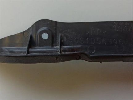 Пыльник крыла левый Мазда 6 GH LF17 2008