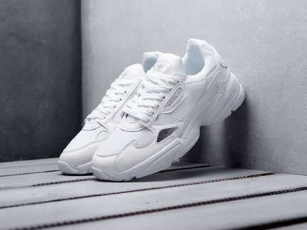 Кроссовки Adidas Falcon