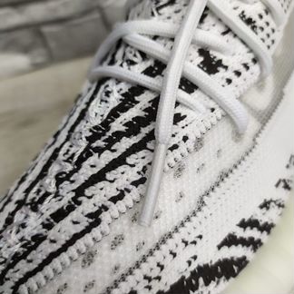 Кроссовки adidas yeezy boost