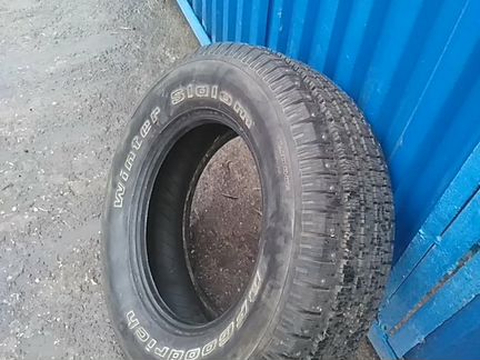 235/70R16 104Q