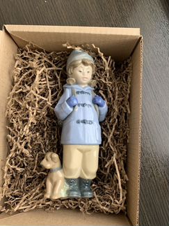 Статуэтка NAO lladro девочка с рюкзаком и щенком