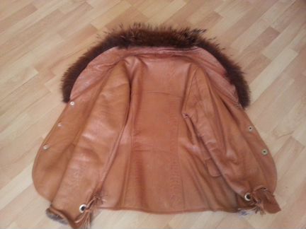 Рыжая дубленочка