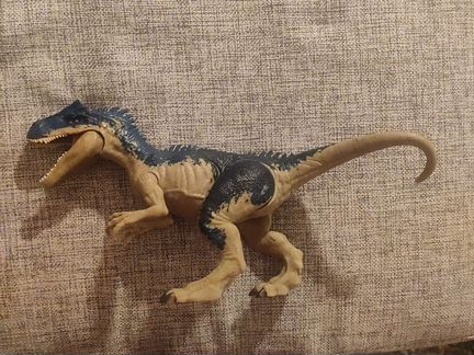 Аллозавр Jurassic World