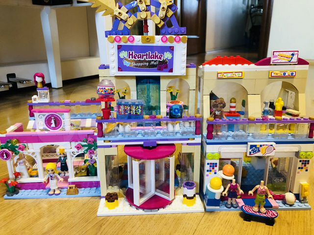 lego friends shopping mall