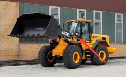 Стекло лобовое левое нижнее на Jcb 456 zx