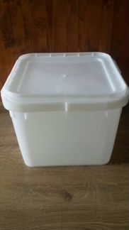 Куботейнер с крышкой. Б/у