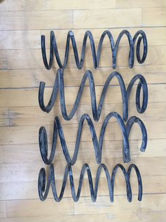 Продам задние пружина Kia Cerato 2013-2016