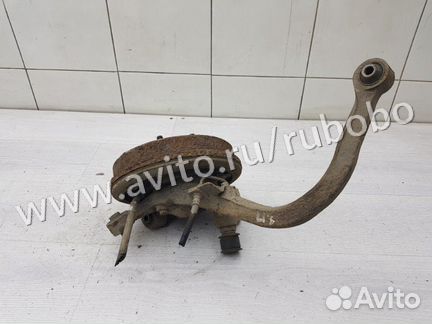 Кулак задний правый Mitsubishi Galant 8 USA 4G64