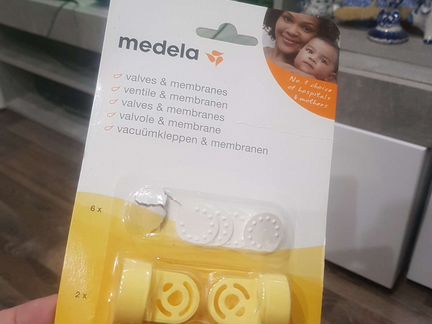 Молокоотсос medela swing