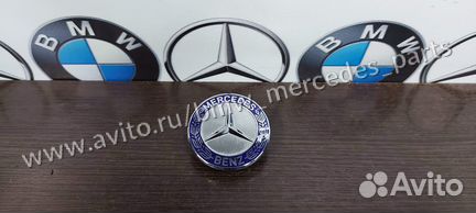 Знак на капот Mercedes W204