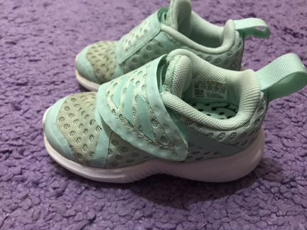Кроссовки Adidas для девочки