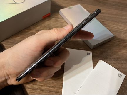 Xiaomi mi 9 6/128gb (идеальный)