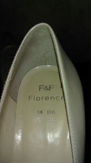 Фирменные FF кожаные туфли. Свадебные