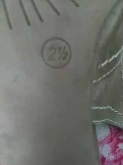 Кожаные новые Босоножки 36р