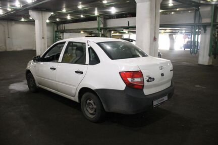 LADA Granta 1.6 МТ, 2018, битый, 98 918 км