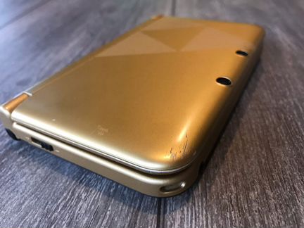 Nintendo 3DS XL Gold/Black Limited Edition