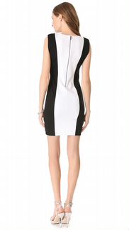 Платье с подплечниками Alice&Olivia