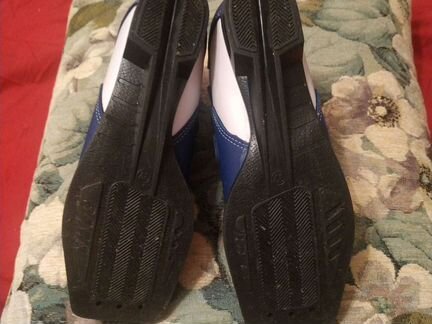 Лыжные ботинки spine 37 новые