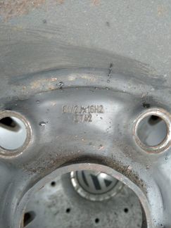 Продаю колеса Toyo 205/60 R16(volkswagen passat B6